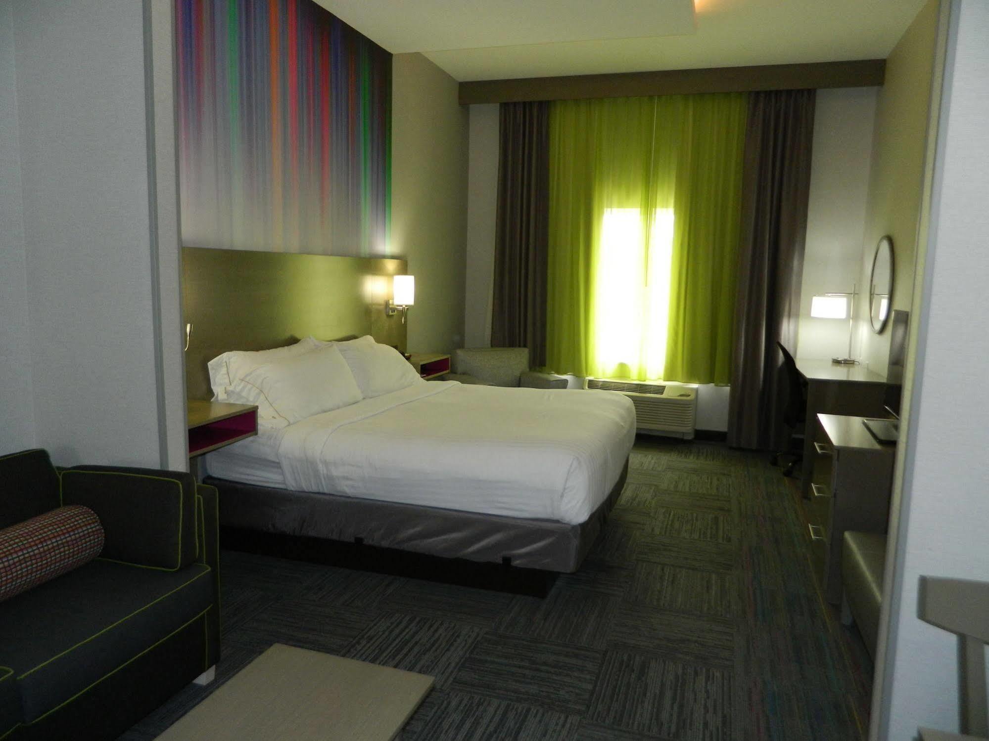 Holiday Inn Express & Suites Shippensburg By Ihg Zewnętrze zdjęcie